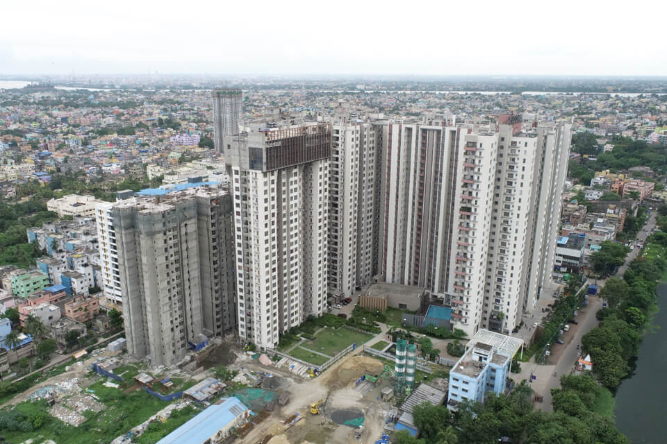 flats with rooftop skywalks in Dunlop